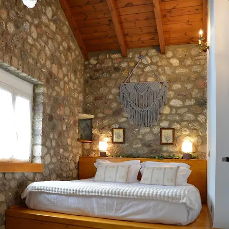 Сasa de vacaciones Selena - Stone With View And Fireplace Kernitsa