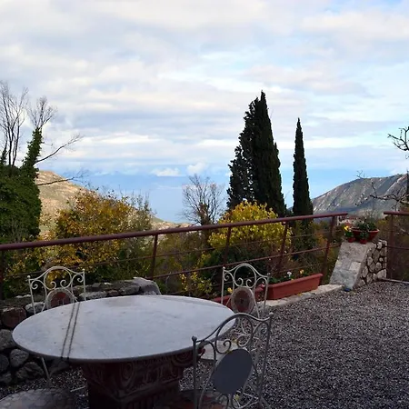 Selena - Stone With View And Fireplace Сasa de vacaciones