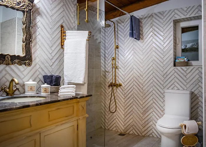 Selena - Stone With View And Fireplace بيت للعطل Kernitsa