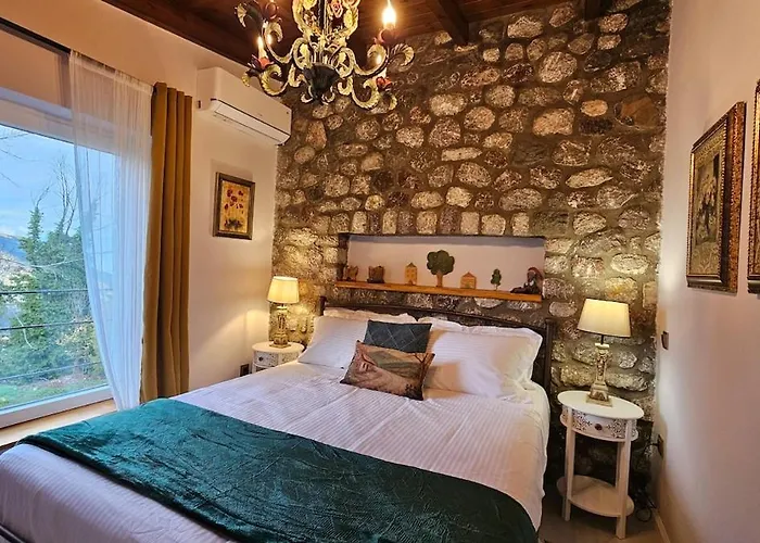 Selena - Stone With View And Fireplace Kernitsa