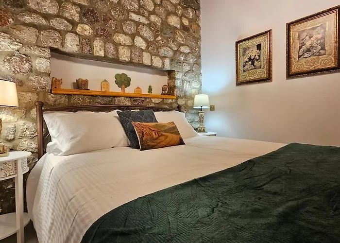 Selena - Stone With View And Fireplace